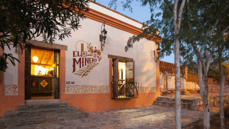 El Triunfo Bar El Minero.png